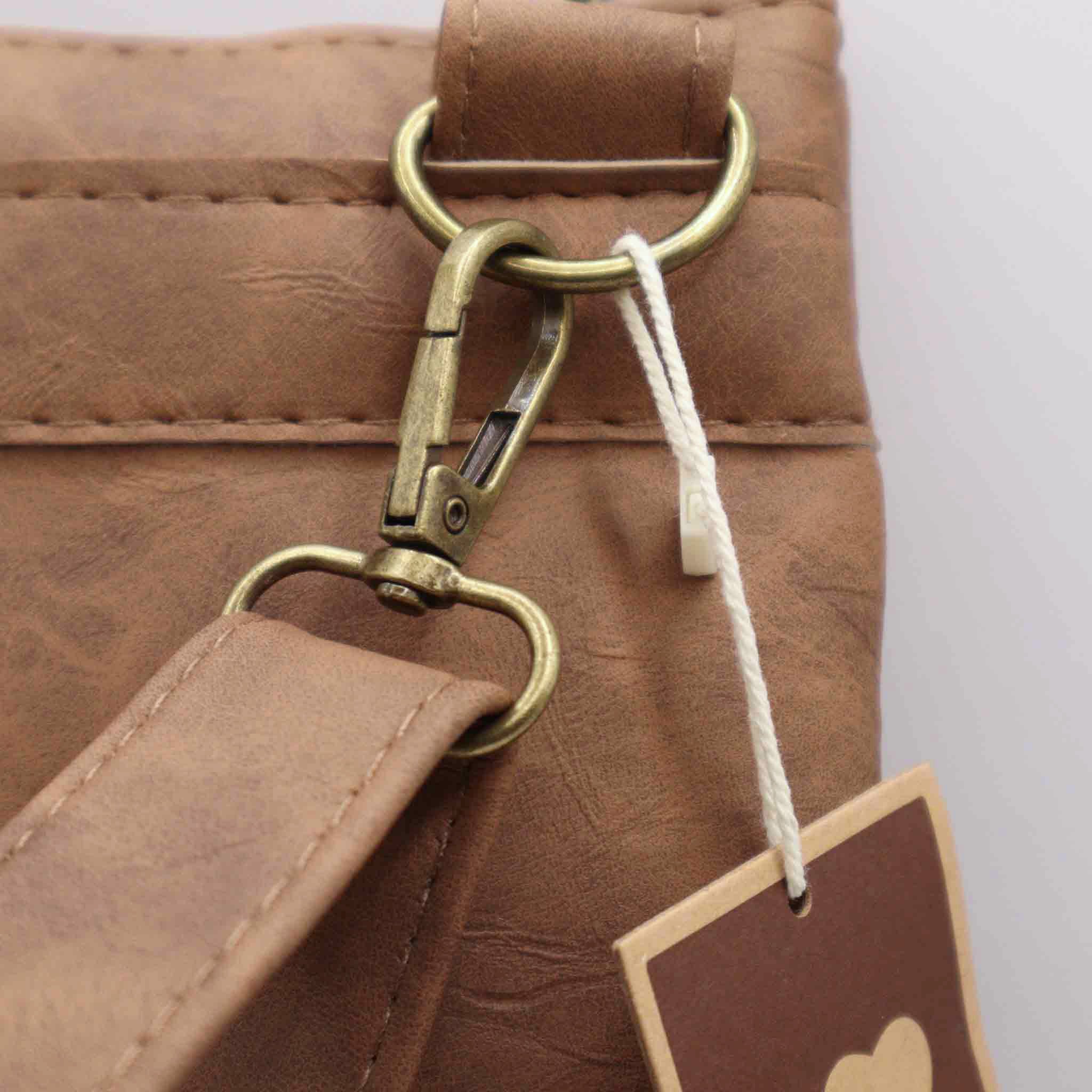 Outback Classic Crossbody – Unique Australian Travel Gift